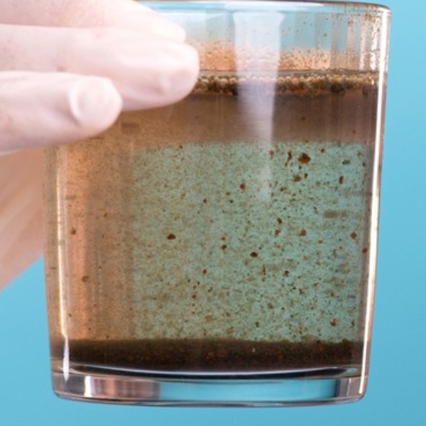 Agua contaminada